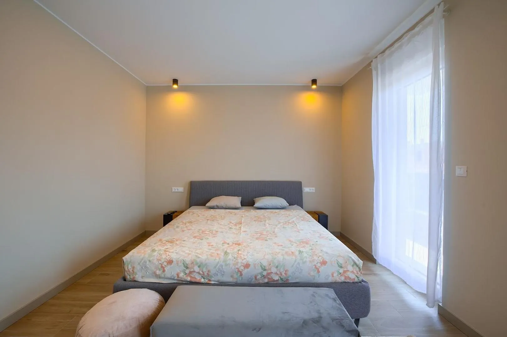 Villa Loreta With Sea View بولا